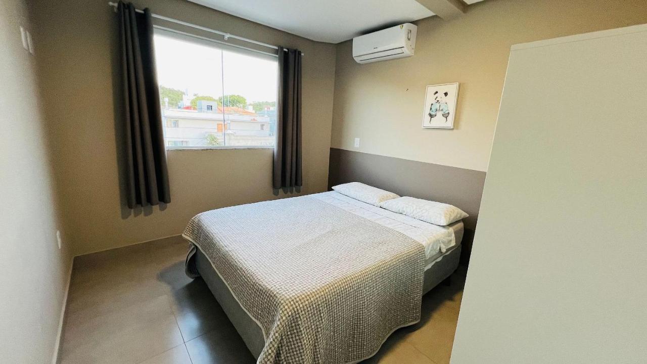 Appartement Residencial Tia Dilma à Bombinhas Extérieur photo